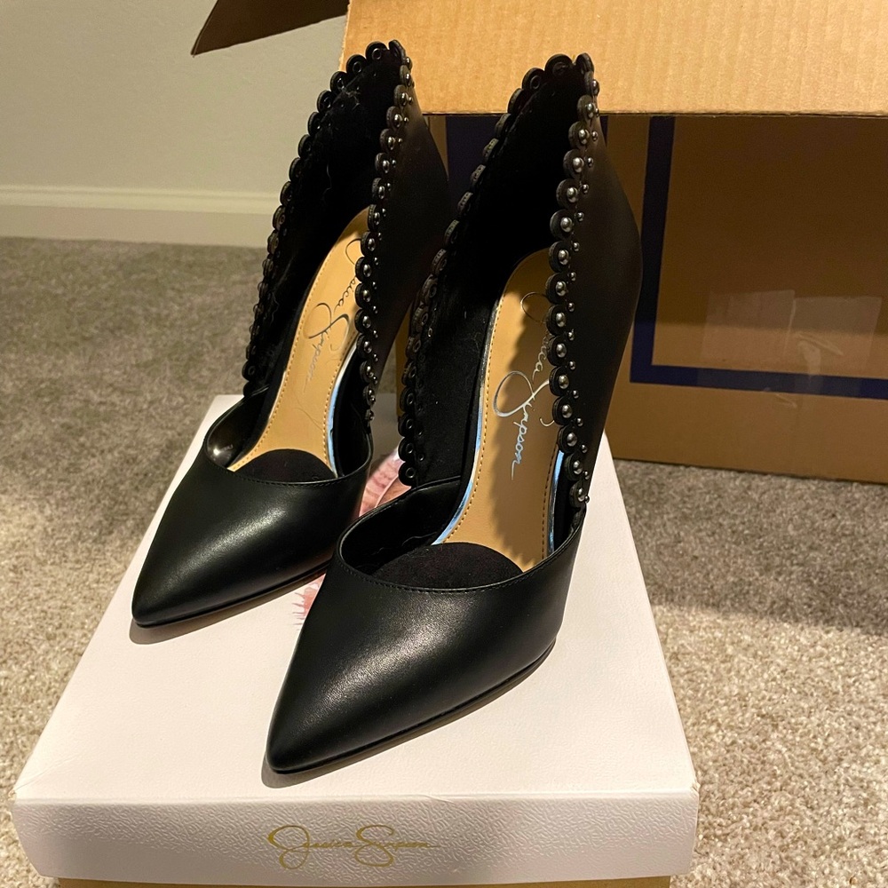 Jessica Simpson, black pumps, size 7, lightly used